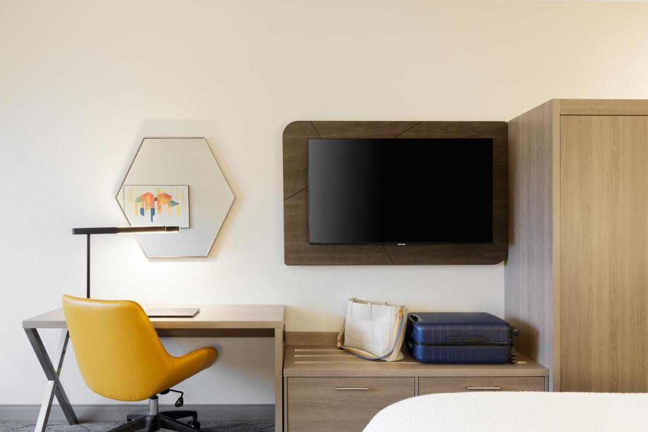 Holiday Inn Express Fremont By Ihg Extérieur photo