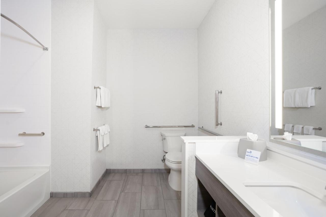 Holiday Inn Express Fremont By Ihg Extérieur photo
