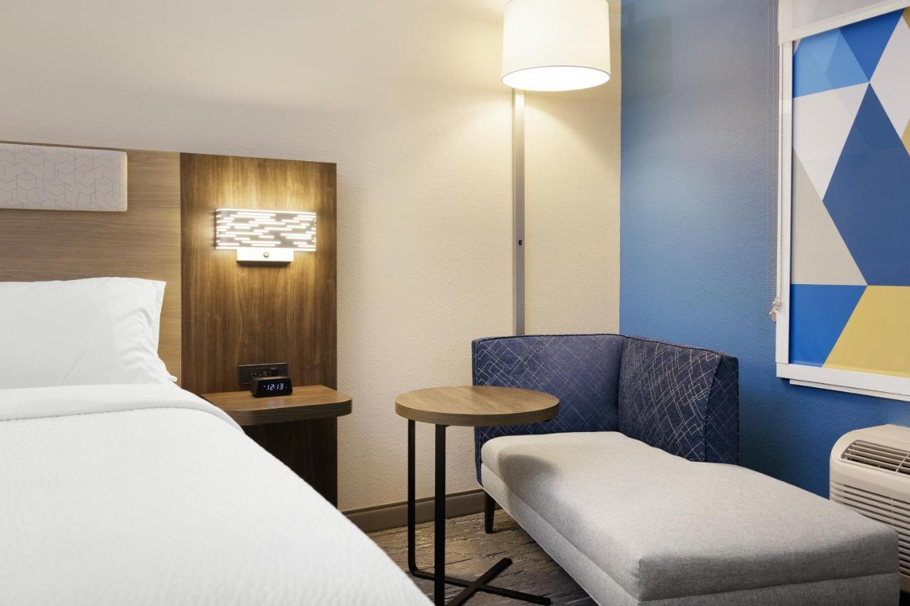 Holiday Inn Express Fremont By Ihg Extérieur photo
