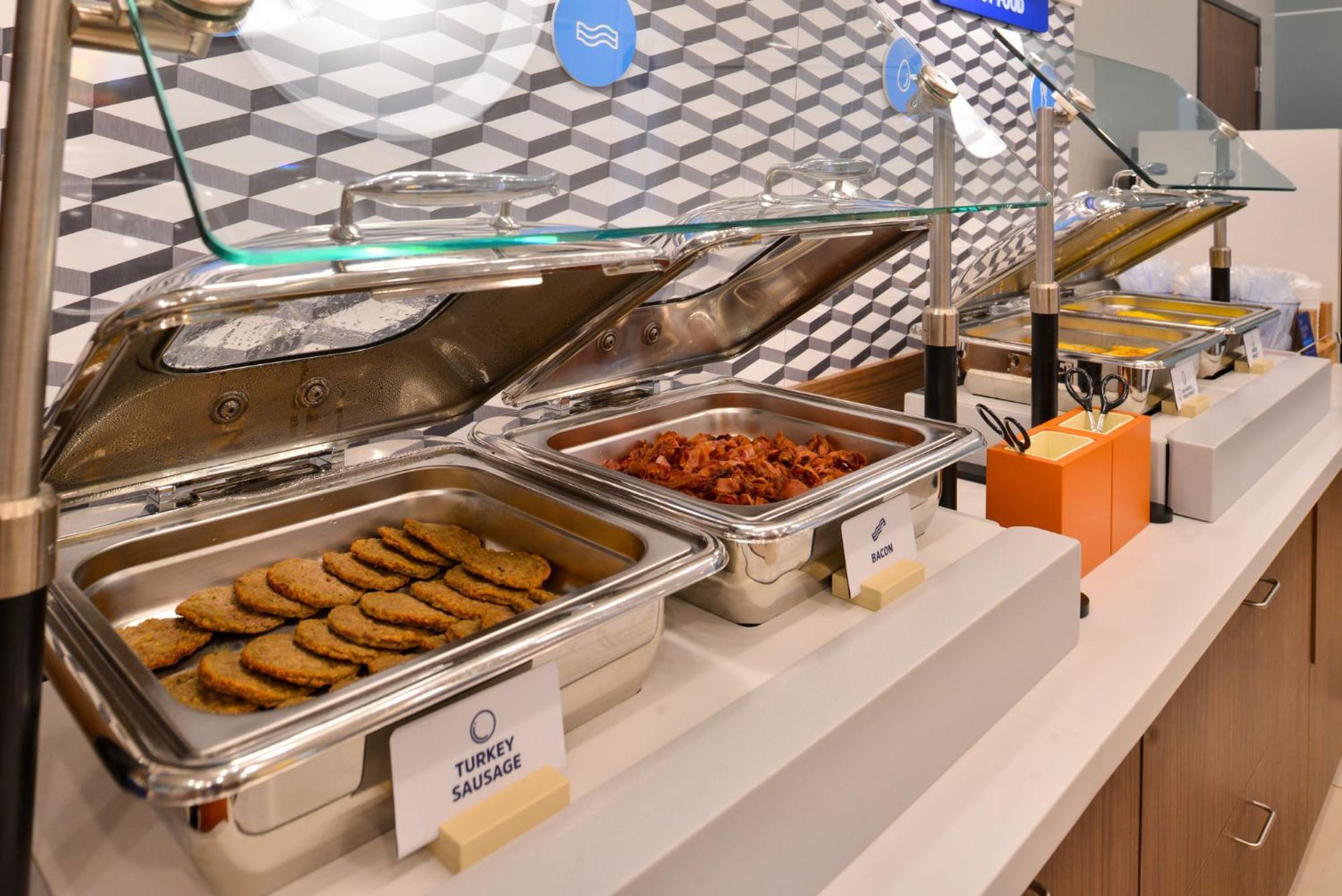 Holiday Inn Express Fremont By Ihg Extérieur photo