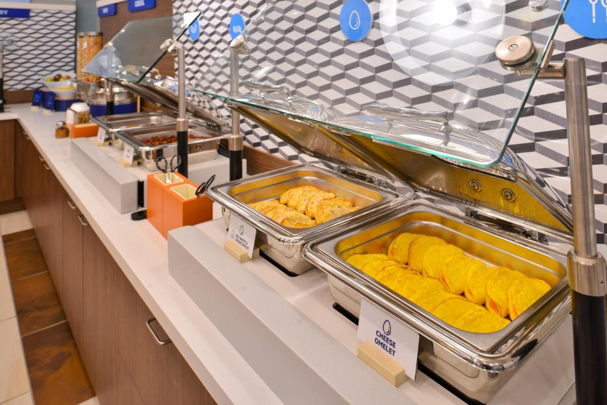 Holiday Inn Express Fremont By Ihg Extérieur photo